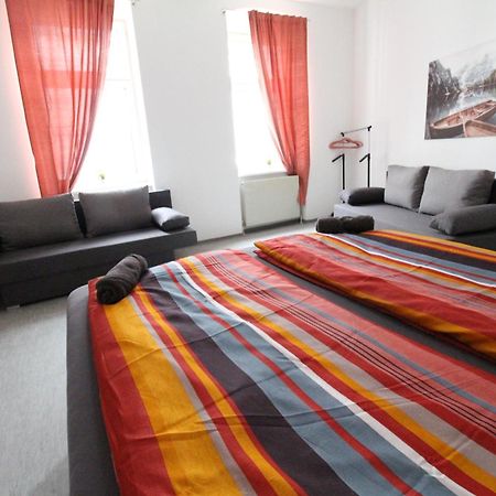 Zx Quad Room In Meidling Відень Екстер'єр фото