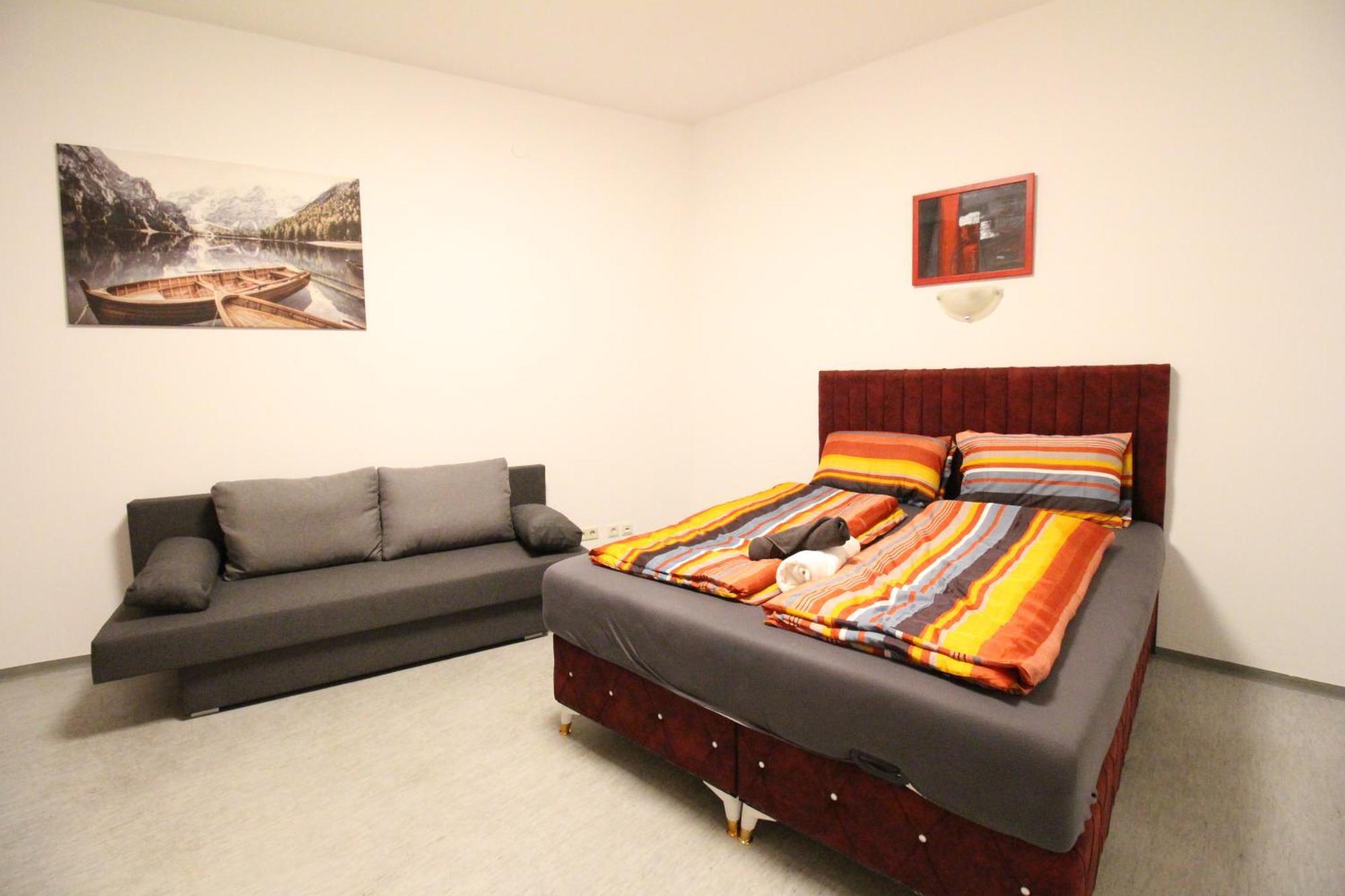 Zx Quad Room In Meidling Відень Екстер'єр фото