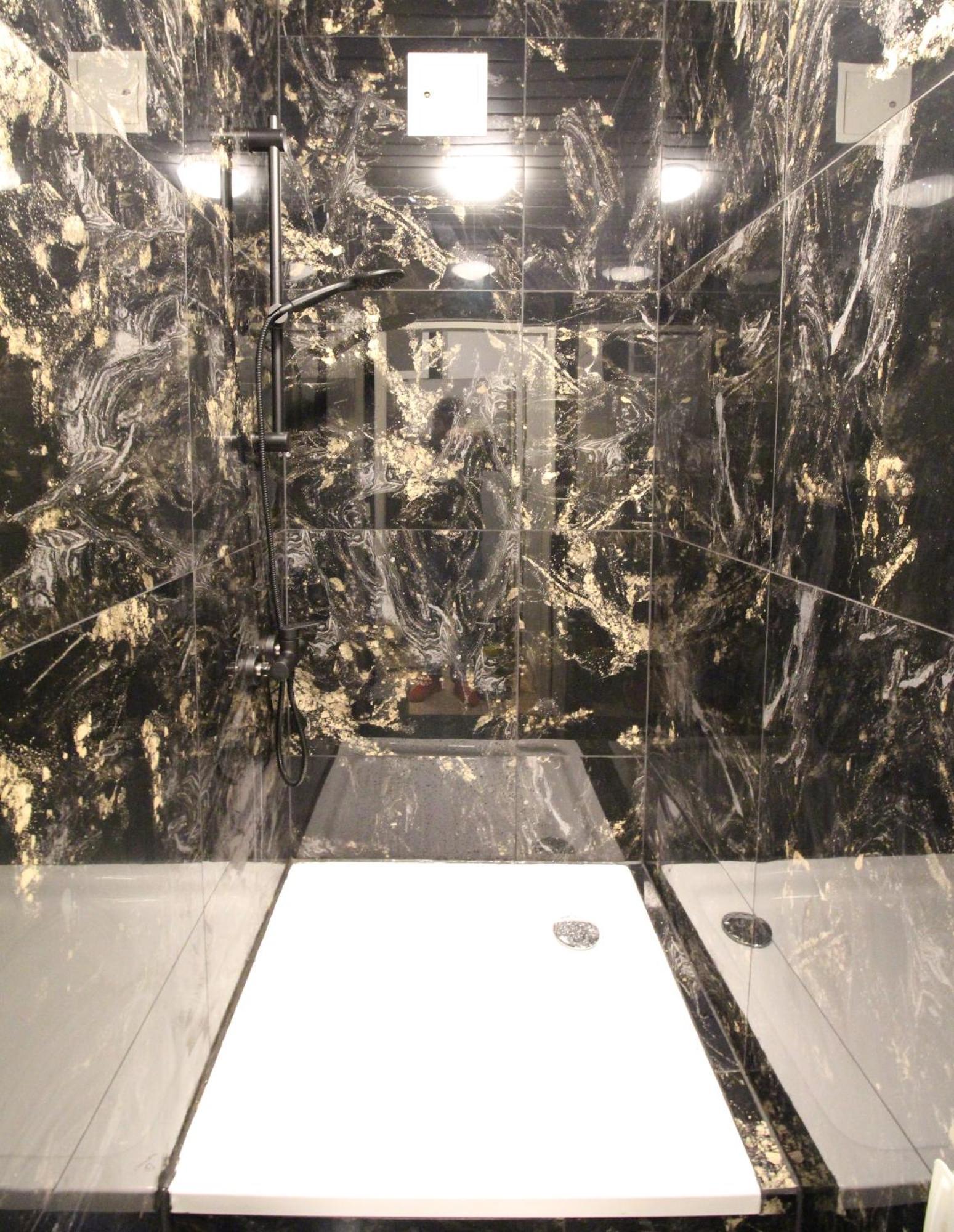 Zx Quad Room In Meidling Відень Екстер'єр фото